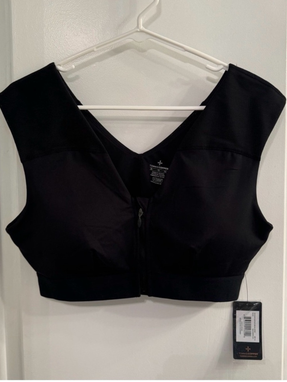 Front-Zip Black Supportive Sports Bra